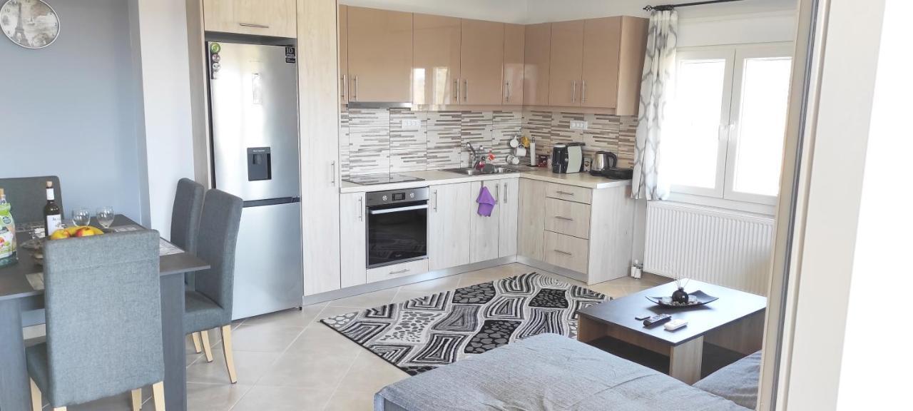 Spiros - Full Renovated House 2022 Apartment Mármaron Exterior photo