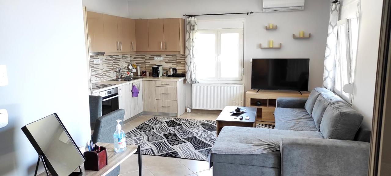 Spiros - Full Renovated House 2022 Apartment Mármaron Exterior photo