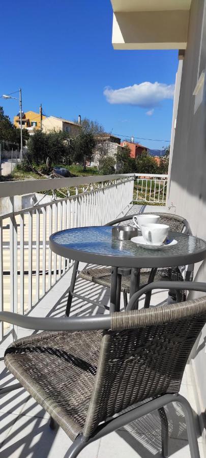 Spiros - Full Renovated House 2022 Apartment Mármaron Exterior photo